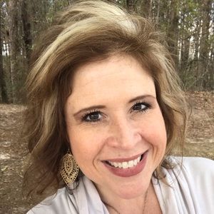 Meet your Posher, Monica